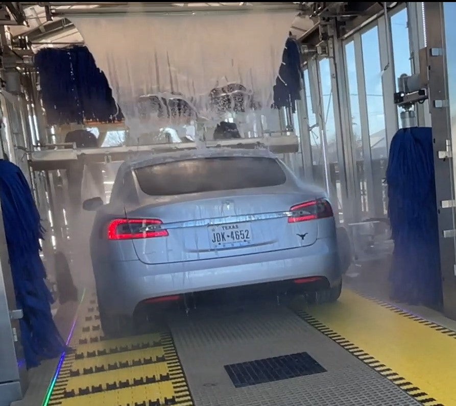 Foam curtain in a professional car wash